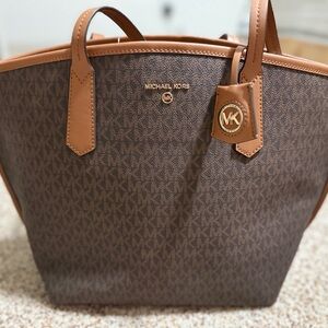 Michael Kors Jane Large Tote | Brown MK Logo | NWT